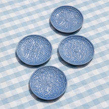 Load image into Gallery viewer, four Juliska Jardins Du Monde Side/Cocktail Plates on a blue and white gingham table cloth