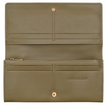 Load image into Gallery viewer, Open Longchamp Le Roseau Long Continental Leather Wallet Olive
