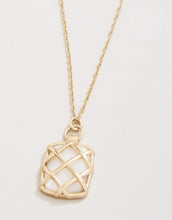 Load image into Gallery viewer, Spartina 449 Stonevale Petite Necklace 18" Mother-of-Pearl