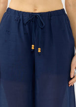 Load image into Gallery viewer, close up of tie waist line