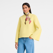 Load image into Gallery viewer, person wearing the Longchamp Frise Fleurie Headband tied around her neck