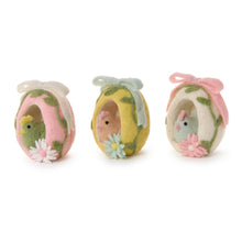 Load image into Gallery viewer, Hand-Crafted Felt Sugar Eggs with Hen and Bow
