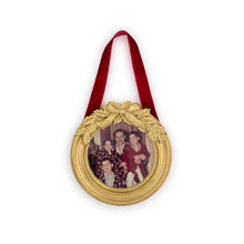 Load image into Gallery viewer, Holly Leaves Hanging Photo Frames / Ornaments with christmas day family photo