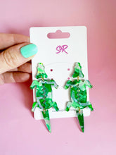 Load image into Gallery viewer, Art Green Alligator