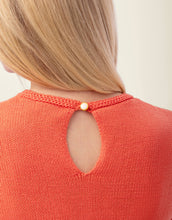 Load image into Gallery viewer, close up of back neckline showing keyhole and pearl button