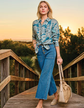 Load image into Gallery viewer, Spartina 449 Blanche Wide Leg Jean May River Wash