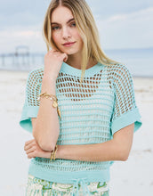 Load image into Gallery viewer, Spartina 449 Elsa Dolman Sweater Iceberg person on the beach
