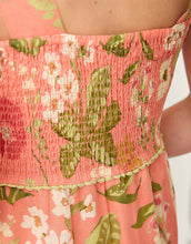 Load image into Gallery viewer, close up of rushed back of the Lorraine Midi Dress Lightner Garden Pink