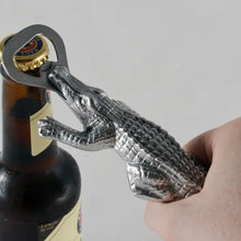 Load image into Gallery viewer, Arthur Court Alligator Bottle Opener