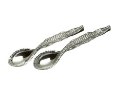 Load image into Gallery viewer, Alligator Serving Set