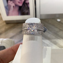 Load image into Gallery viewer, Crislu Converting Eternity Cocktail Ring Finished in Pure Platinum