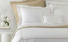 Load image into Gallery viewer, Matouk Essex bed linen in Champagne