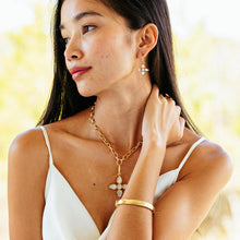Load image into Gallery viewer, Capucine de Wulf Cleopatra Small Link Necklace in Hammered Gold - 16"+2"