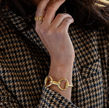 Load image into Gallery viewer, Capucine de Wulf Equestrian Snaffle Bit Link Cuff Bracelet - Gold