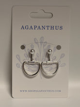Load image into Gallery viewer, Horse Bit w/ Pearl Earrings