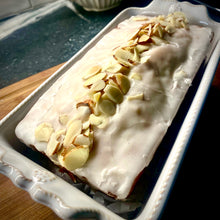 Load image into Gallery viewer, Juliska Berry and Thread Loaf Pan - Whitewash (Newer Style)