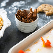 Load image into Gallery viewer, Juliska Berry and Thread Ramekin - Whitewash