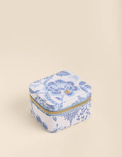 Load image into Gallery viewer, Spartina 449 Stow & Go Jewelry Travel Case Garden Toile