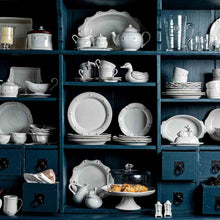 Load image into Gallery viewer, Juliska Berry and Thread Large 18” Oval Baker - Whitewash