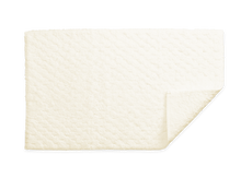 Load image into Gallery viewer, Matouk Bath Towels - Lotus