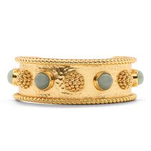 Load image into Gallery viewer, gold bangle with green jade and gold berries
