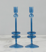 Load image into Gallery viewer, etuHOME Medium Glass Candlestick Pair