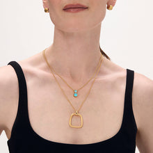 Load image into Gallery viewer, woman wearing gold chain necklace