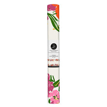 Load image into Gallery viewer, Paper Table Runner - Flowers