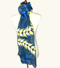 Load image into Gallery viewer, Pomegranate Moon Willow Scarf