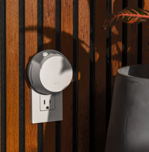 Load image into Gallery viewer, Pura 4 Smart Home Fragrance Air Diffuser