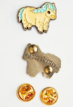 Load image into Gallery viewer, Icelandic Horse Enamel Pin