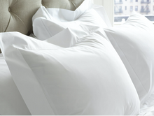 Load image into Gallery viewer, Matouk Sierra Bed Linen
