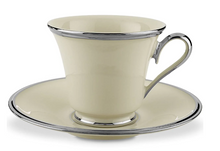 Load image into Gallery viewer, Solitaire teacup and saucer Ivory