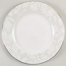 Load image into Gallery viewer, Sommerdale Salad Plate