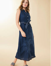 Load image into Gallery viewer, Spartina 449 Emeline Dress Hamilton Palm Embroidery - FINAL SALE