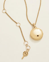 Load image into Gallery viewer, Spartina 449 Mini Round Locket Necklace 18" Mother-of-Pearl