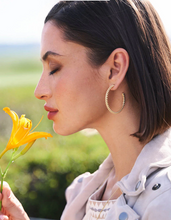 Load image into Gallery viewer, Spartina 449 Telfair Hoop Earrings 40mm Gold