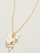 Load image into Gallery viewer, Spartina 449 Pearl Party Necklace 18"