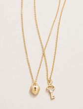 Load image into Gallery viewer, Spartina 449 Sea La Vie Necklace 18" Best Friends/Heart Key (2 piece set)