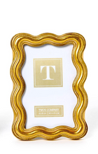 Load image into Gallery viewer, 4x6 Triple Wave gold Photo Frame