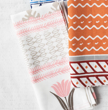 Load image into Gallery viewer, Vietri Bohemian Linens Gray/Pink Napkins - Set of 4- FINAL SALE