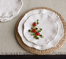 Load image into Gallery viewer, VIDA Alegria 9" Salad Plate Set of 4 (White)