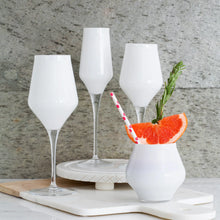 Load image into Gallery viewer, Vietri Contessa White Wine Glass