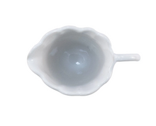 Load image into Gallery viewer, Vietri Incanto White Scallop Creamer - White - FINAL SALE