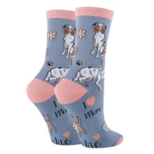 Load image into Gallery viewer, Gray and pink socks with text Dog Mom and images of dogs Gray and pink socks with text Dog Mom and images of dogs
