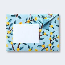 Load image into Gallery viewer, Wildflower Pigeon Letter blue with yellow flowers