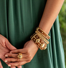 Load image into Gallery viewer, Capucine de Wulf Wit & Wisdom Bangle - L'Amour Toujour