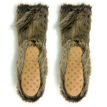 Load image into Gallery viewer, Wolf Pack Kid's Slipper Socks