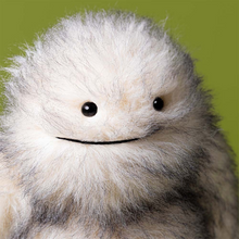 Load image into Gallery viewer, close up of Jellycat Bretti Yeti face