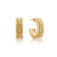 Load image into Gallery viewer, Capucine de Wulf Berry Vine Small Hoop Earrings - Gold